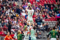 Stephen Tomasin winning a lineout. David Barpal photo.