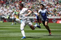 Stephen Thomasin goes in for a try against Japan. Mike Lee KLC fotos for World Rugby.