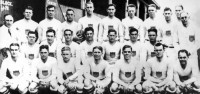 The 1924 US Olympic rugby team. Charles Doe is 5th from the left in the middle row.