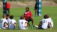 Kevon Williams has their full attention. Travis Prior photo. IG: @rugby_photog_co