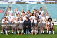 An informal moment before the real team photo. ©INPHO/Laszlo Geczo