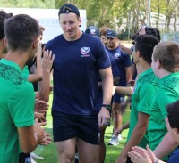 The USA players welcomed youth players during their training time in Portugal. Calder Cahill photo.