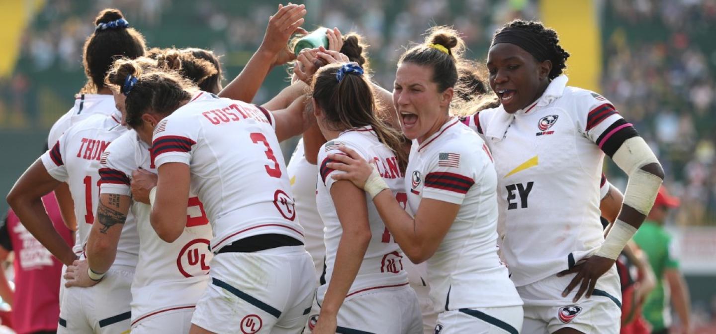 usa wnt huddle mike lee klc fotos for world rugby usa wnt huddle mike lee klc fotos for world rugby